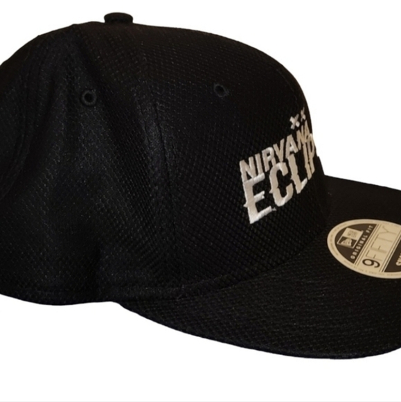 New Era 9Fifty SnapBack Cap - Picture 3 of 6